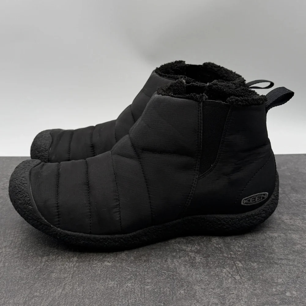KEEN Howser II Mens US 10.5 Black Quilted Slip On Chukka Boots Mid Ankle Shoes